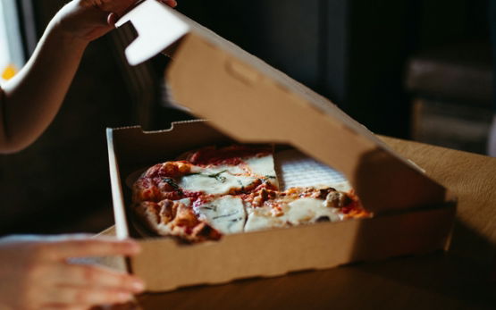 caixas e embalagens de papel e papelão para pizzas, esfihas, salgados e food delivery